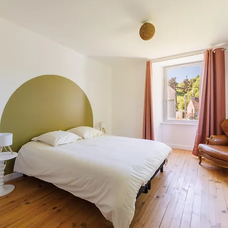 Vakantiehuis Le Domaine Du Rocher - Pour 12 Avec Grand Jardin